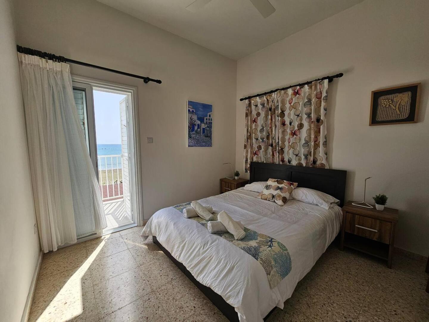 Вилла Ammos Beachfront Paradise