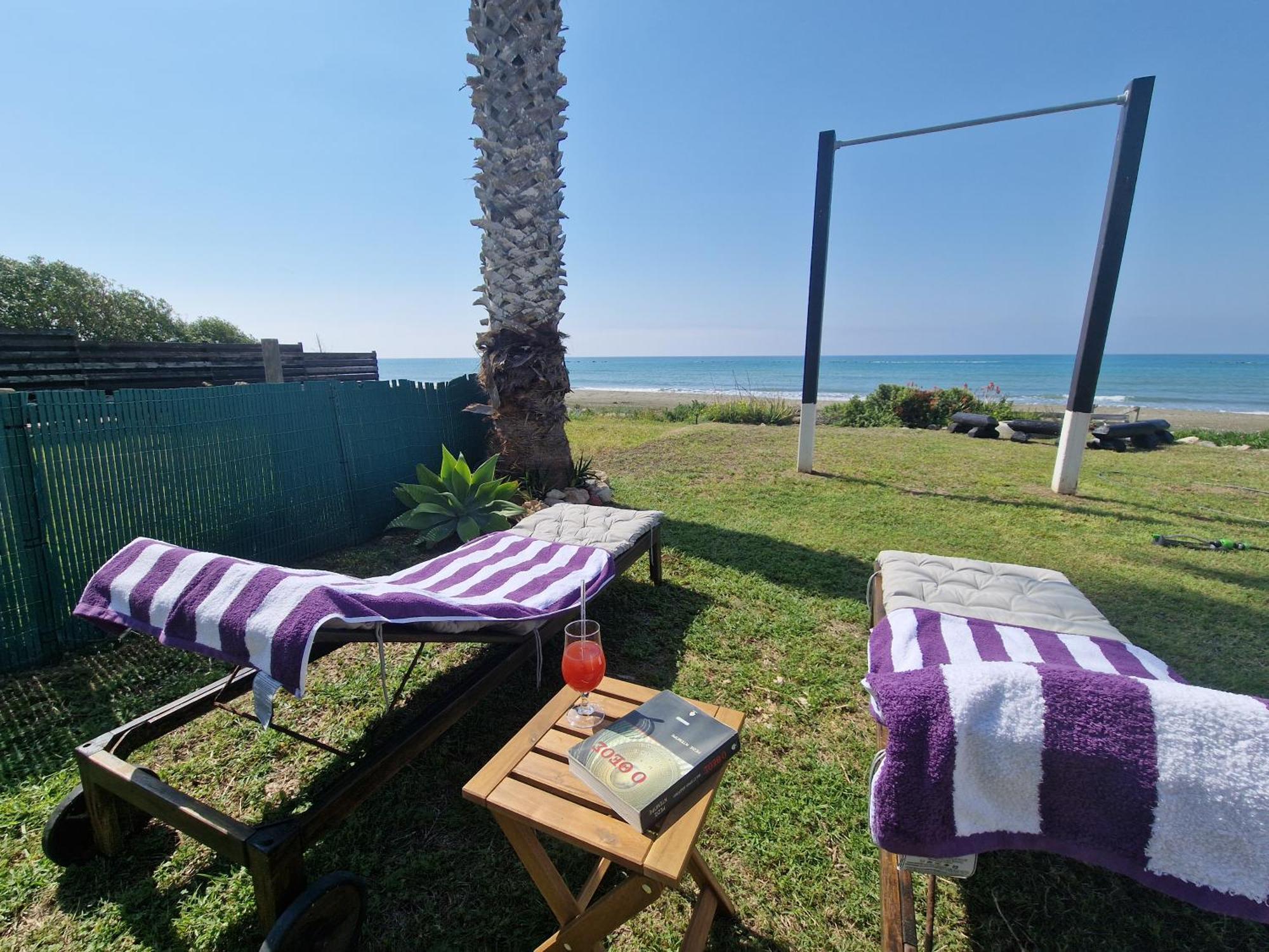 Ammos Beachfront Paradise Ларнака